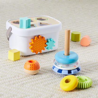 Amazon Basics Klassisches Holzspielzeug-Set mit Formensortierspiel und Regenbogen-Stapelspiel – 16 Teile, Mehrfarbig, Fördert Kreativität und Motorik