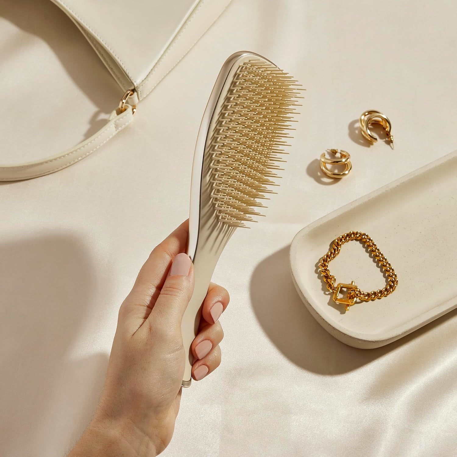Ultimate Detangler Hair Brush - Effortlessly Untangle Wet & Dry Hair, Reduce Breakage & Eliminate Knots with Dual-Level Teeth and Comfortable Grip!
